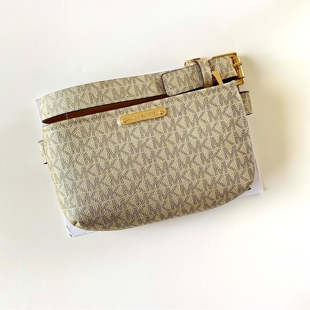 *NEW IN BOX* MICHAEL KORS Belt Bag Adjustable Metallic Logo Gold & Logo Keychain - Picture 4 of 13